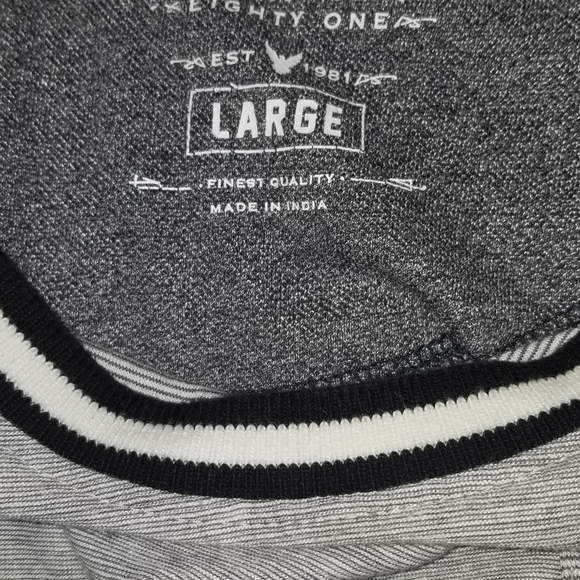 Eighty one brand  tee - Picture 2 of 2